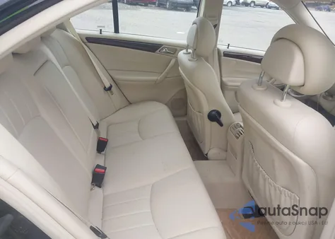 2005 Mercedes-Benz C 240 Luxury 4Matic из США, поврежденный, VIN WDBRF81J45F616976